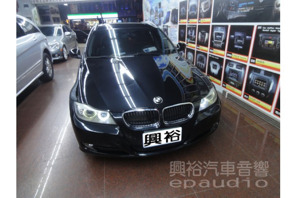 【BMW E90】安裝 專款螢幕主機 | 測速器
