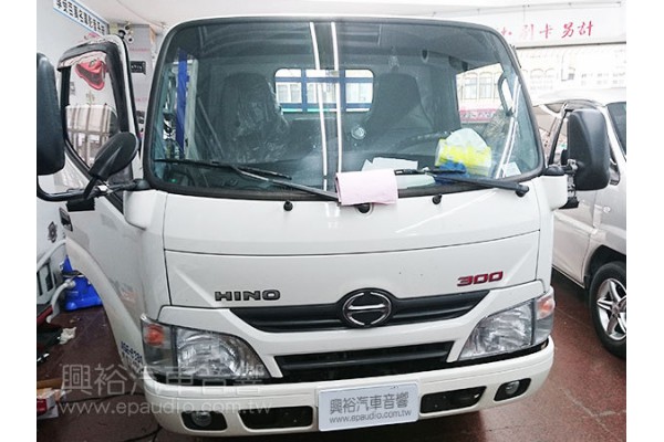 【HINO】300大貨車  安裝 螢幕主機 |  數位