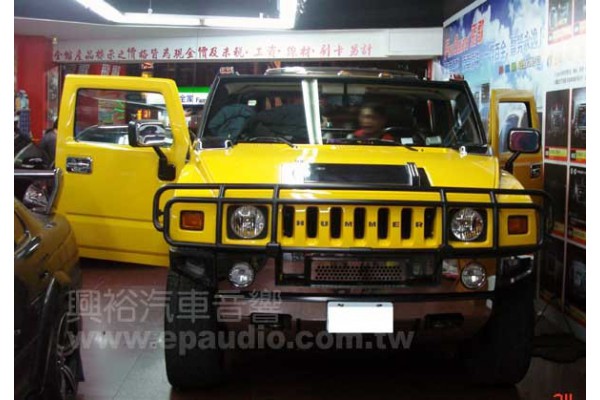 【HUMMER H2】悍馬H2 安裝薄型重低音 | 擴大機