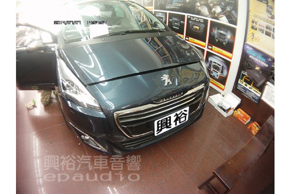 【PEUGEOT 寶獅】5008 安裝伸縮螢幕主機|倒車鏡頭|數位電視|方控