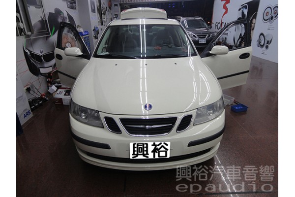 【SAAB 93】紳寶93 安裝伸縮螢幕主機 | 行車記錄器 | 木工