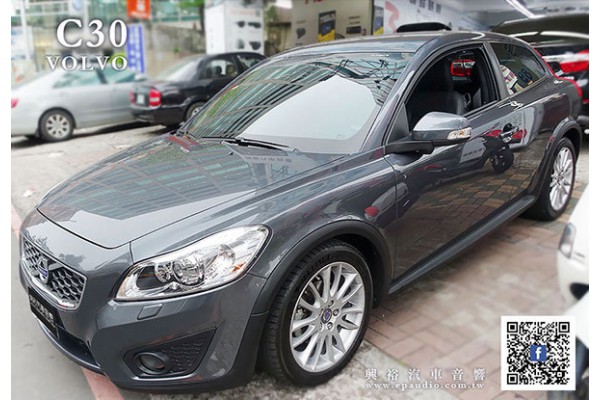 【VOLVO C30】 安裝 DynaQuest DMV-716A 7吋通用型高畫質觸控螢幕主機 | 木工