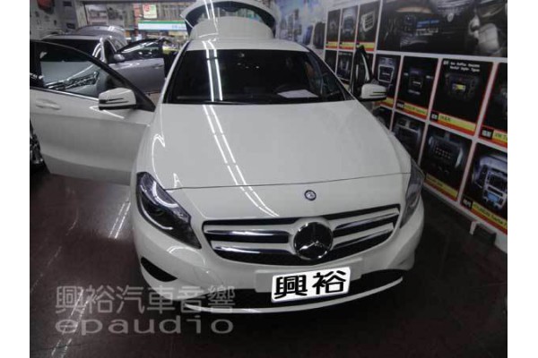 【BENZ A180】安裝行車記錄器 | 介面 | 手機鏡像 | 倒車鏡頭