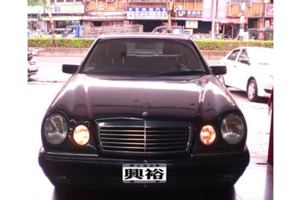 【BENZ W210】E430 安裝 螢幕主機