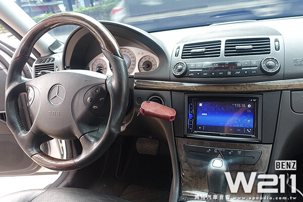 【BENZ W211】 安裝 Pioneer AVH-A215B螢幕主機