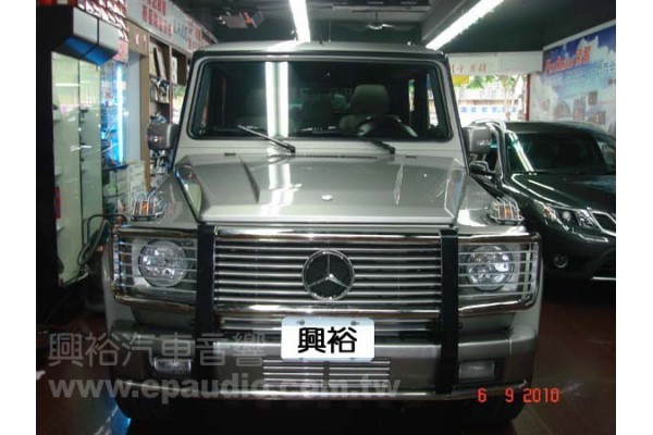 【BENZ 賓士】G55 安裝 可伸縮DVD螢幕主機 | 測速器 | 防護罩