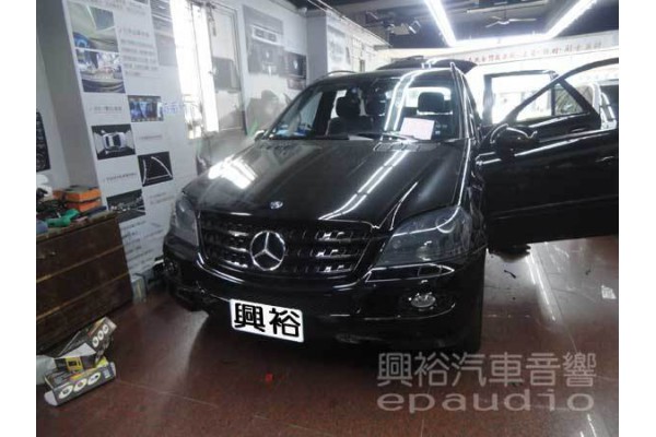 【BENZ 賓士】ML350 安裝 螢幕主機 | 行車記錄器 | 數位 | 測速器 | 倒車