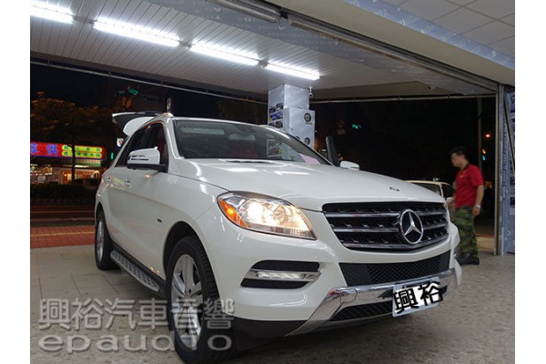 【BENZ 賓士】ML350 安裝環景系統