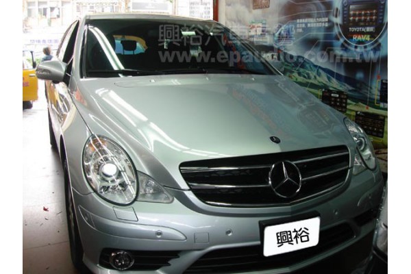 【BENZ 賓士】R350 安裝行車記錄器 | 倒車鏡頭