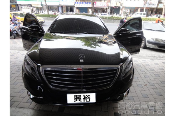 【BENZ 賓士】S400 安裝行車記錄器