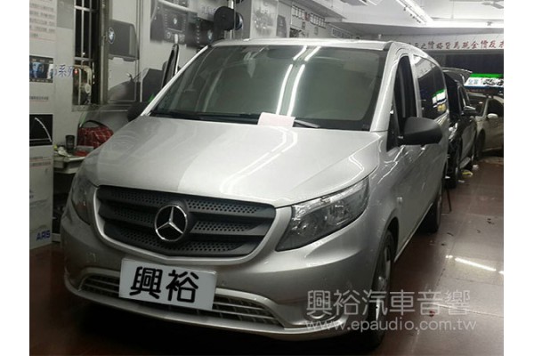 【BENZ 賓士】VITO 安裝 安卓主機 | 數位電視 | 倒車鏡頭