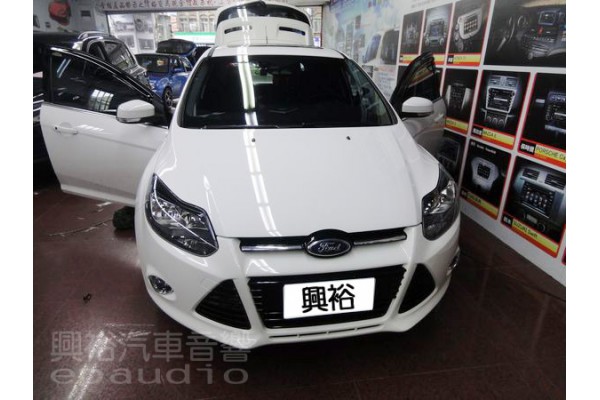 【FORD 2013年FOCUS】安裝 GARMIN導航機+倒車