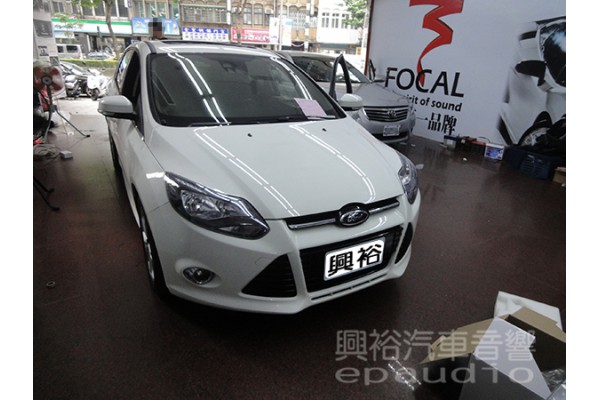 【FORD 2013年FOCUS】安裝 專用9吋AUTONET螢幕主機+倒車