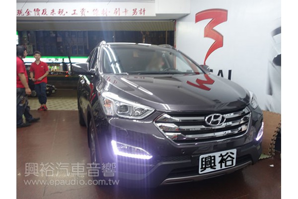 【Hyundai 現代】IX45 安裝數位電視 | 介面 | 頭枕螢幕