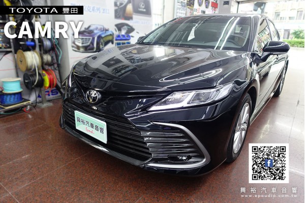 【TOYOTA 豐田】2021年 CAMRY 安裝 ASUKA飛鳥 2021年CAMRY 8.5代專用10吋BM-310P聯網型多媒體影音主機 | 飛鳥車機專用BK-302前後行車紀錄器 | 頭枕螢幕