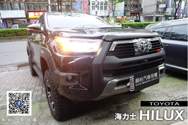 【TOYOTA 豐田】HILUX 改裝 DYNAUDIO丹麥242 6.5吋 二音路分離式喇叭 |  ZAPCO ADSP-Z8IV-8 八聲道DSP擴大機 | 前門隔音