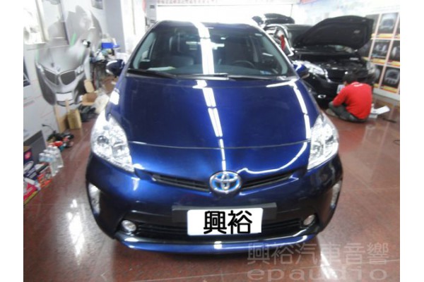 【TOYOTA 豐田】PRIUS 安裝 分割行車記錄器 | 前後鏡頭車記錄器