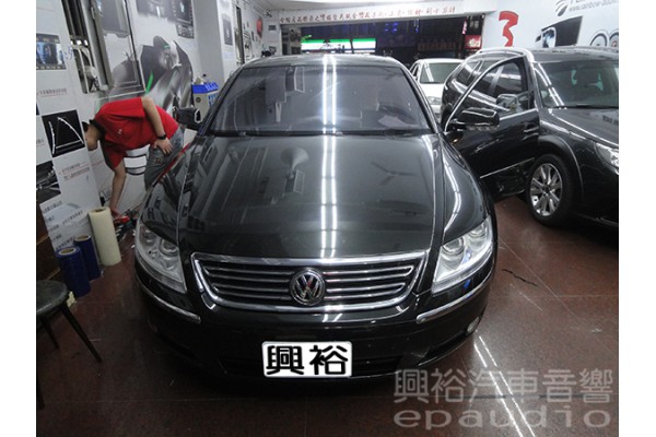 【VW 福斯】PHAETON 安裝 衛星導航機 | 無碟藍芽機 | 倒車鏡頭